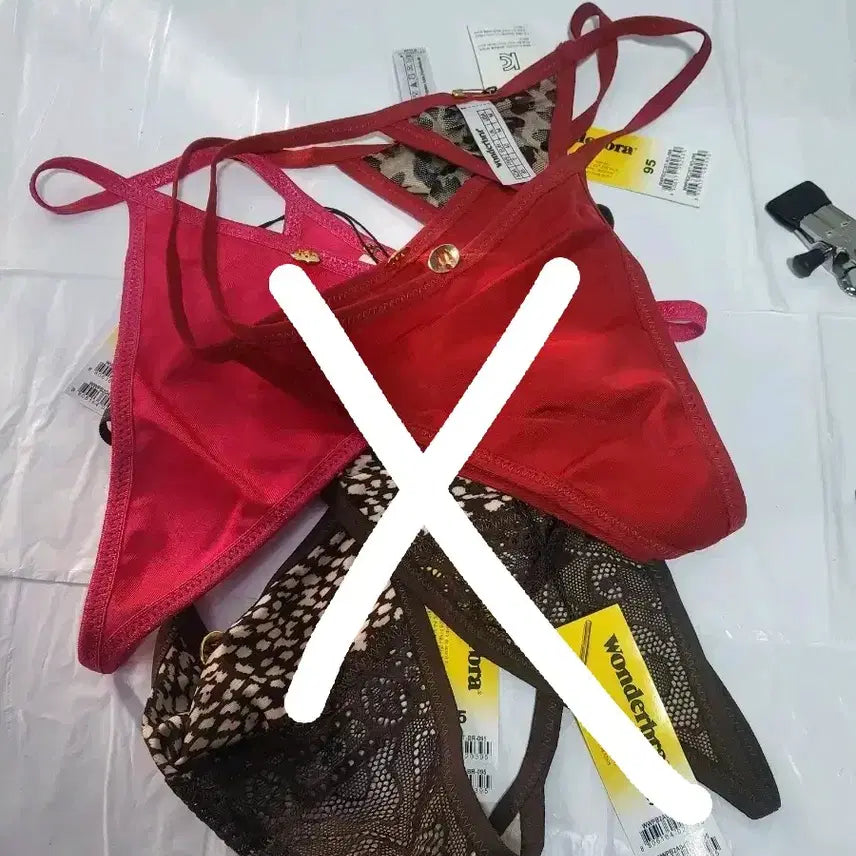 [BUNJANG] Wonderbra T-back Panties (95 Size) - 5-Piece Set / [새상품]원더브라 티팬티 95싸이즈/5장 믹스(5종류)