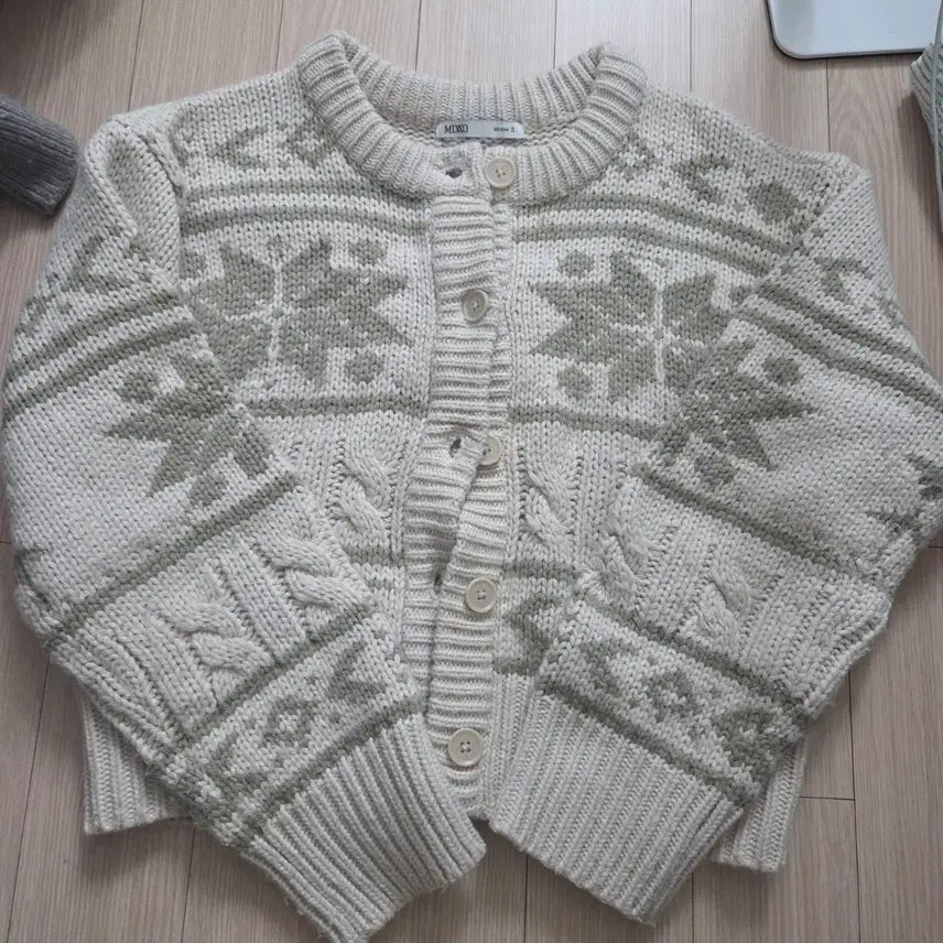 [BUNJANG] Mixxo Green Knit Cardigan / 미쏘 그린 니트 가디건