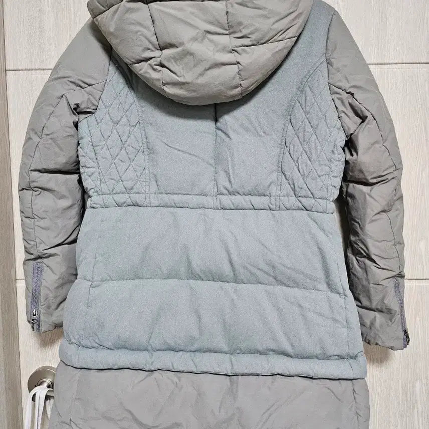 [BUNJANG] Beanpole Outdoor Women's Padded Jacket Gray / 빈폴 아웃도어 여성 패딩 점퍼 그레이