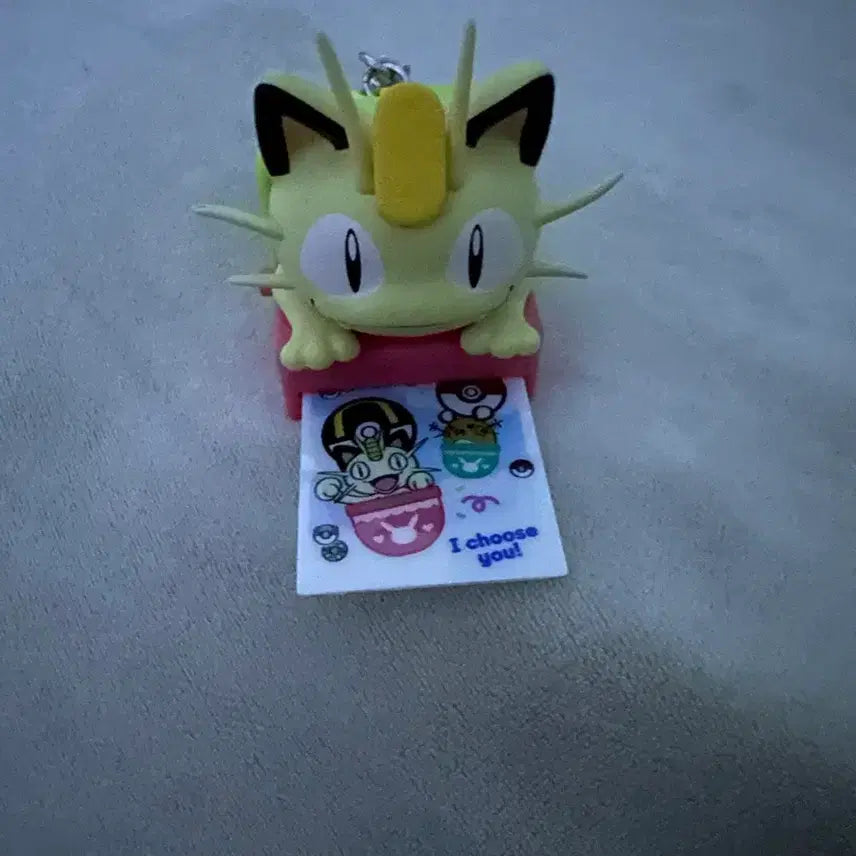 [BUNJANG] Pokemon Meowth Polaroid Keychain / 포켓몬 나옹 폴라로이드 키링