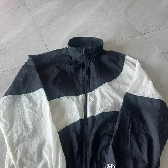 [BUNJANG] Under Armour Woven Jacket / 언더아머 우븐자켓 2xl