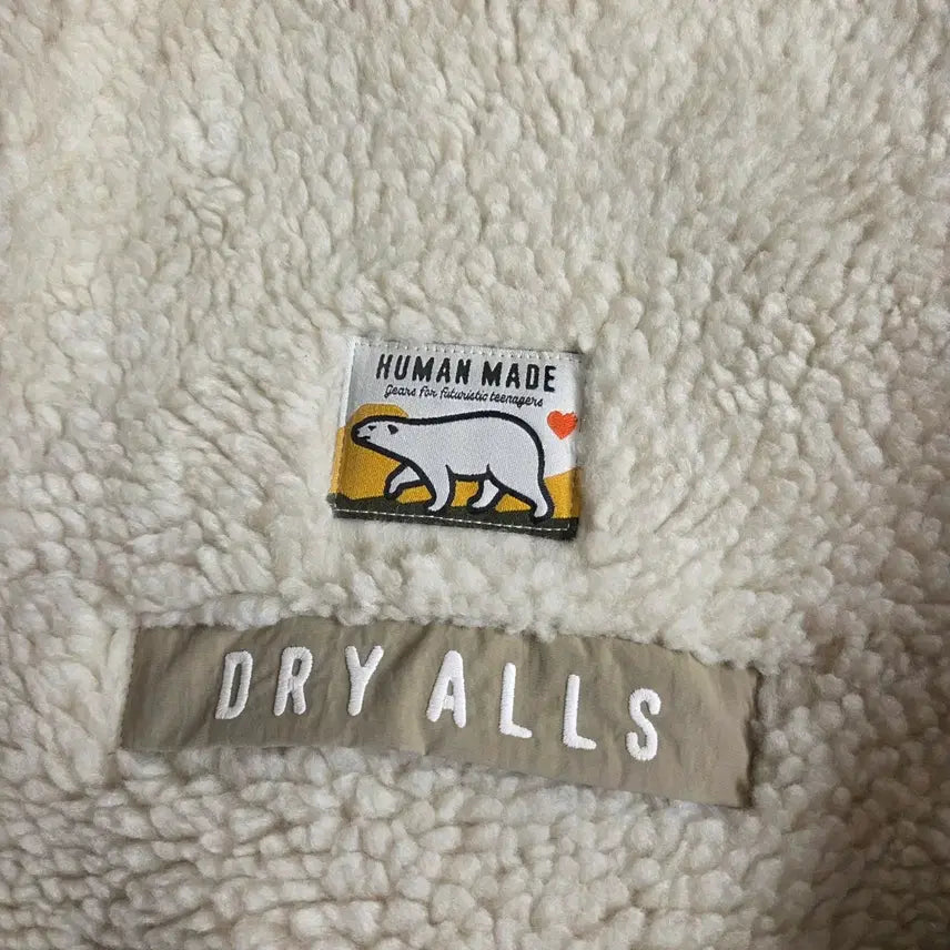 [BUNJANG] Human Made Boa Fleece Pullover White L / 휴먼메이드 보아 플리스 풀오버 화이트 L사이즈 판매