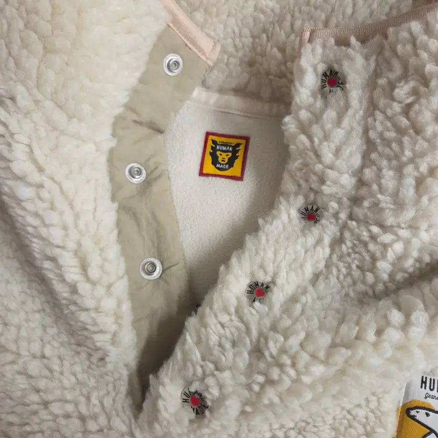 [BUNJANG] Human Made Boa Fleece Pullover White L / 휴먼메이드 보아 플리스 풀오버 화이트 L사이즈 판매