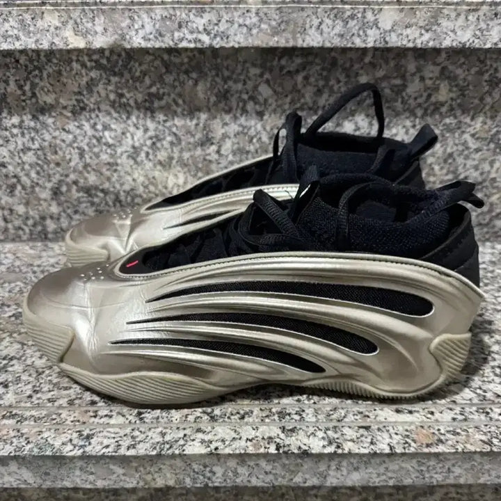 [SOLD OUT] 아디다스 하든 9 사이즈 270 메탈 NBA (거의새것!)