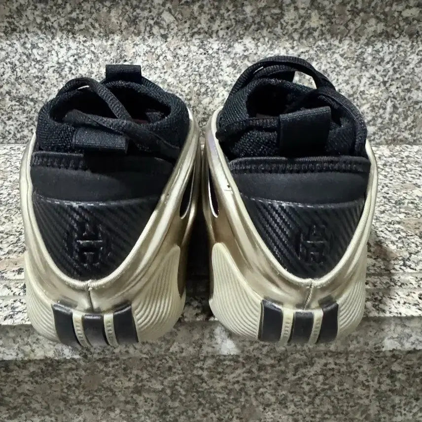 [SOLD OUT] 아디다스 하든 9 사이즈 270 메탈 NBA (거의새것!)