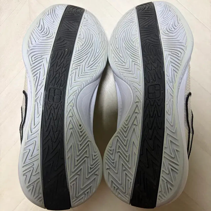 [BUNJANG] Sabrina 1 Sneakers / 사브리나1