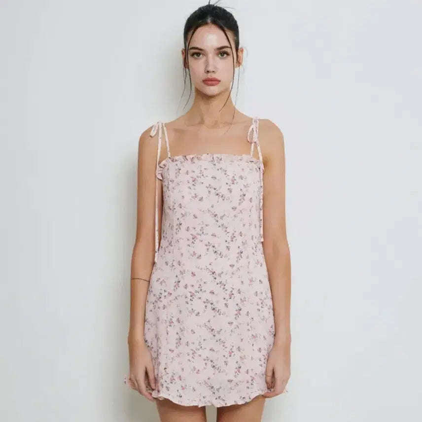 [BUNJANG] NMIXX Frill Mini Dress Pink / 낫유어로즈 프릴 미니 드레스 핑크