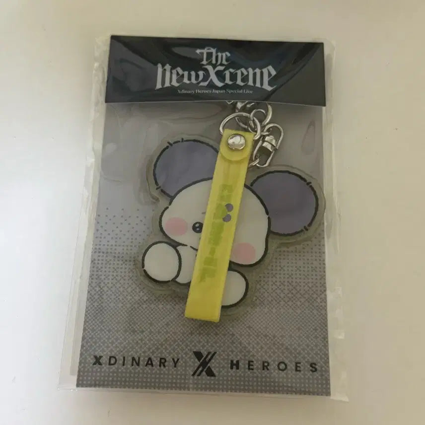 [BUNJANG] Xdinary Heroes Ham Il Acrylic Keyring / 엑디즈 일본 엠디 햄일 아크릴키링 미개봉