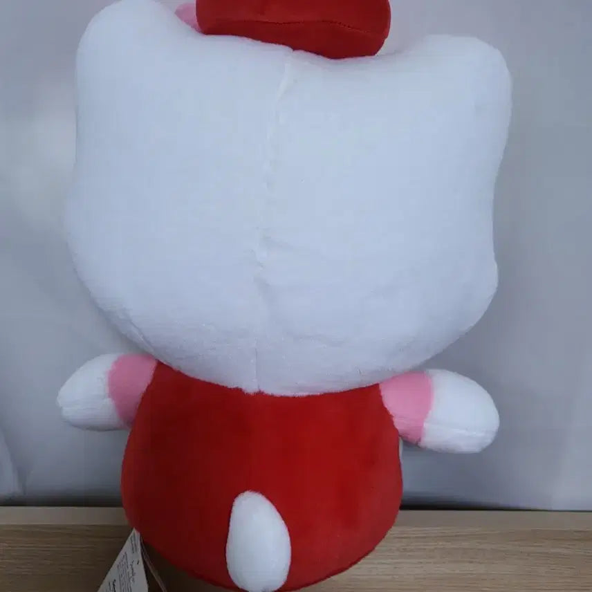 [BUNJANG] Sanrio Hello Kitty Apple Doll / 산리오 헬로키티 사과 35cm 인형