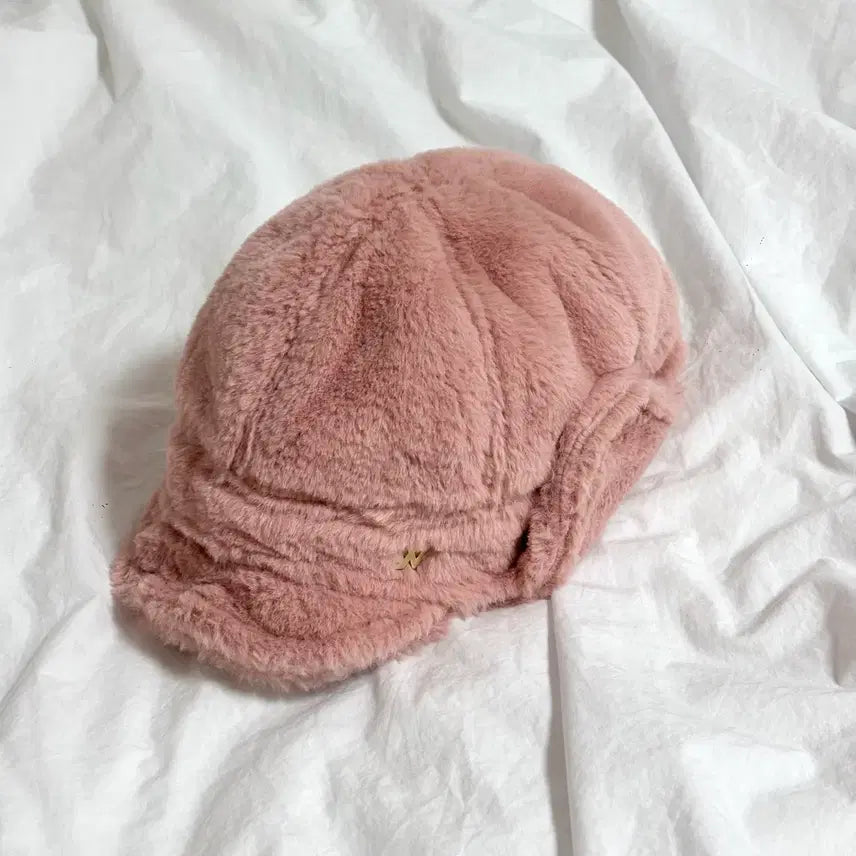 [BUNJANG] White Sand Ear Muffs Cap Fur Hat Pink / (1회 시착)화이트샌즈 이어머프 캡 퍼 모자 핑크