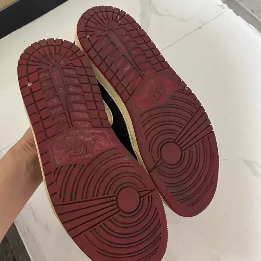 [BUNJANG] Jordan Nigel 265 Sneakers / 조던 나이젤 265 사이즈