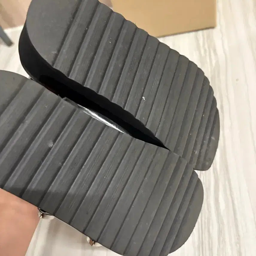 [BUNJANG] Gangjame Georgina Sandals (Size 235) / 강자매 조지나 샌들235