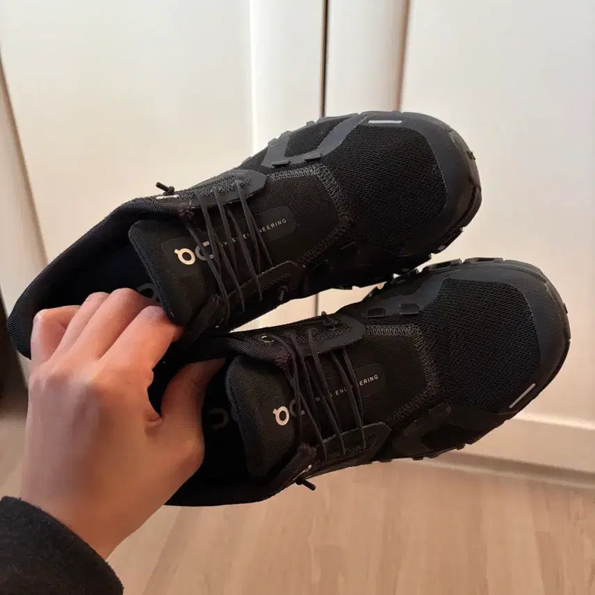 [BUNJANG] On Running Cloud 6 Shoes / 온러닝 클라우드6 235