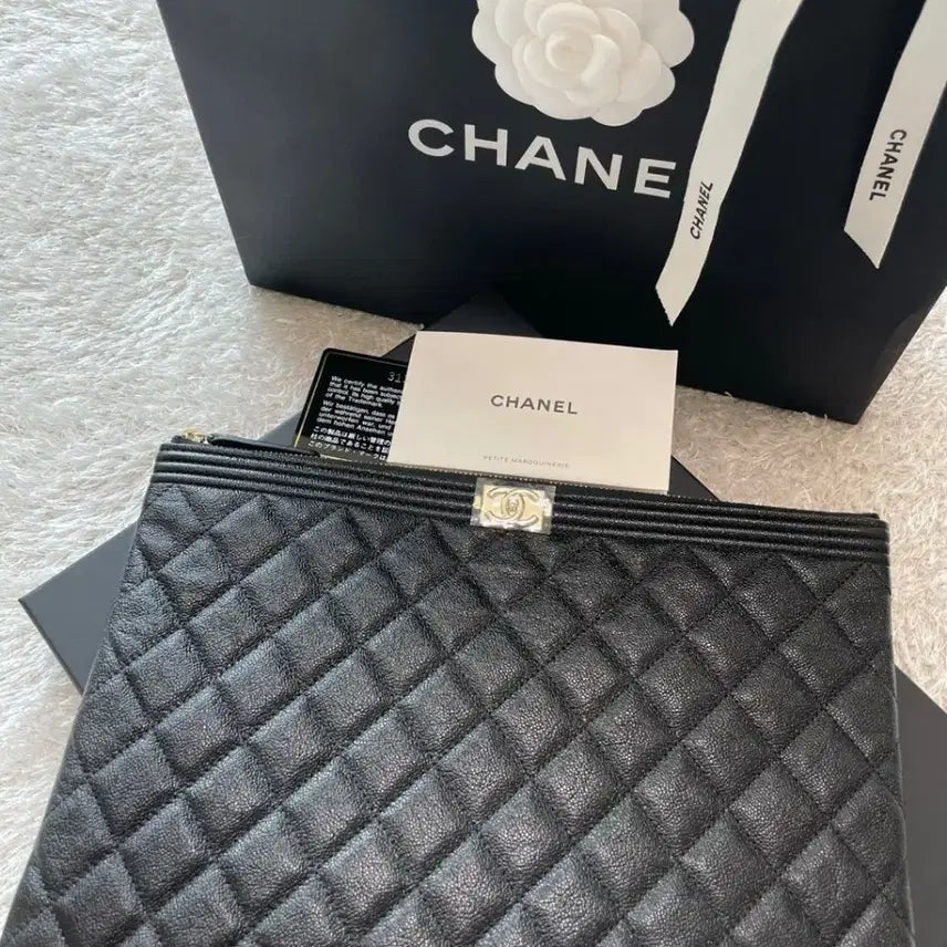 [BUNJANG] Chanel Black Caviar Clutch (M Size) / 가격다운!! 샤넬 클러치 블랙캐비어 m사이즈 금장 판매합니다