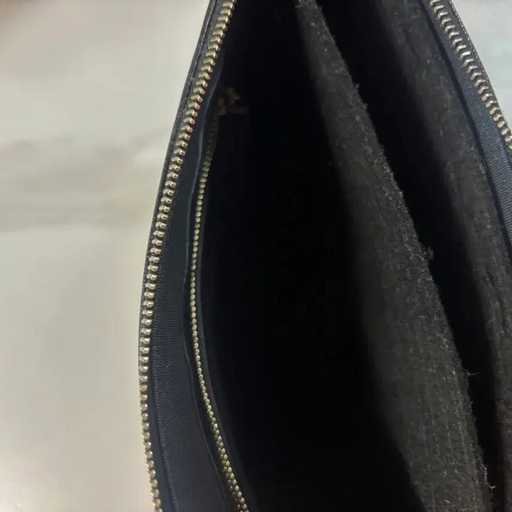 [BUNJANG] Chanel Black Caviar Clutch (M Size) / 가격다운!! 샤넬 클러치 블랙캐비어 m사이즈 금장 판매합니다