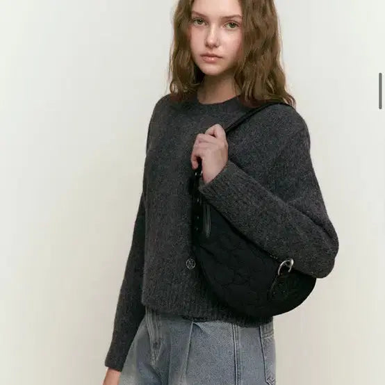 [BUNJANG] Kirsh Collection Round Neck Knit Charcoal / 키르시 컬렉션 라운드 넥 니트 챠콜