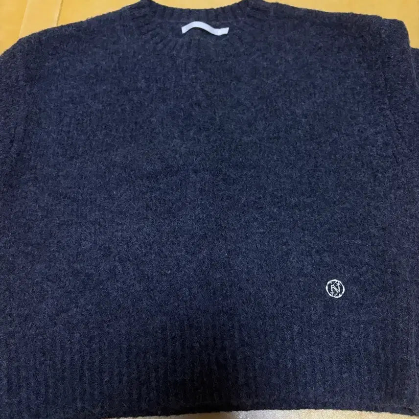 [BUNJANG] Kirsh Collection Round Neck Knit Charcoal / 키르시 컬렉션 라운드 넥 니트 챠콜