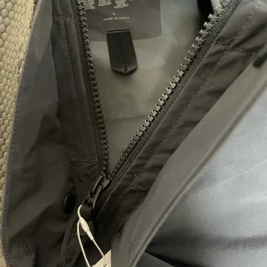 [BUNJANG] Uniqlo U Blocktech Utility Parka / (L) 유니클로 U 블록테크유틸리티 파카