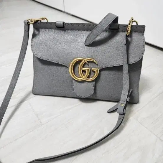 [BUNJANG] Gucci Marmont Medium Handbag / 구찌 마몬트 미듐