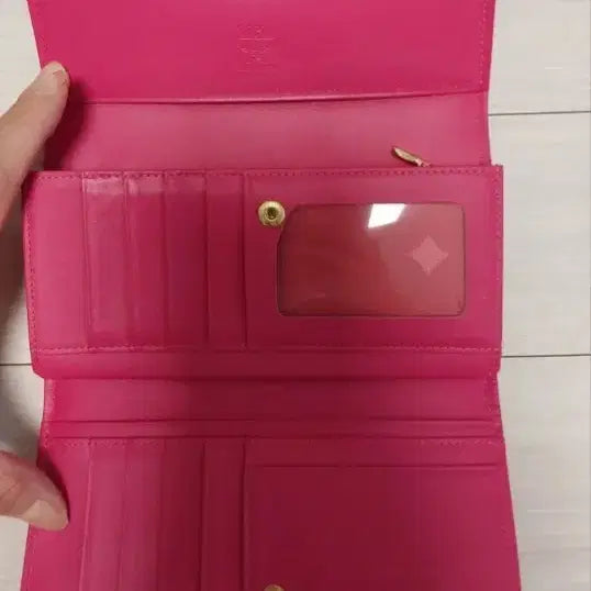 [BUNJANG] MCM Brown Long Wallet with Pink Detail / MCM 브라운 장지갑 핑크 포인트