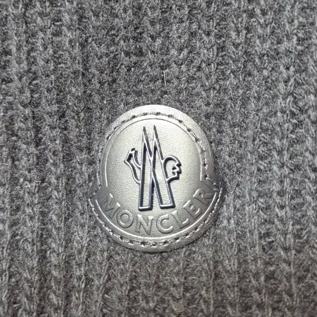 [BUNJANG] Moncler Hooded Zip-up Knit Padded Jacket / 몽클레어 후드집업 니트패딩(새상품)