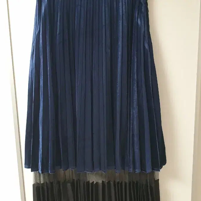 [BUNJANG] CluedCLAIRE Skirt (New) / 클루드클레어 치마(새상품)