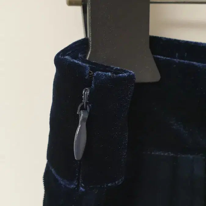 [BUNJANG] CluedCLAIRE Skirt (New) / 클루드클레어 치마(새상품)