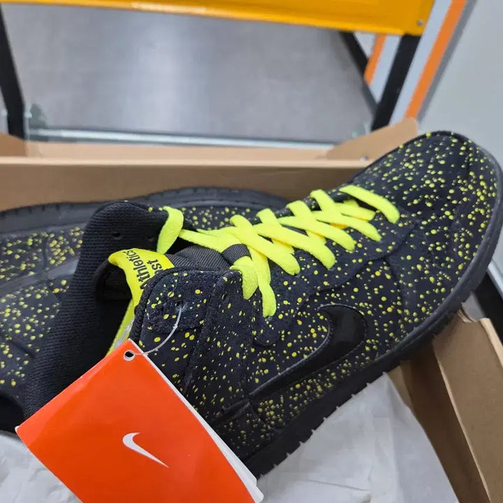 [BUNJANG] Nike Dunk High Premium Yellow Splatter Sneakers / 나이키 덩크하이 프리미엄 새제품(2009년도 모델)