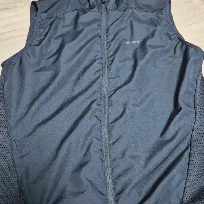 [SOLD OUT] 데카트론 키프런 후드 런닝 조끼 블랙 xl 새상품