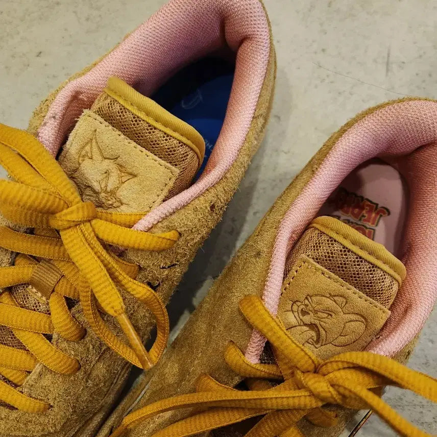 [BUNJANG] Reebok Club C Tom and Jerry Sneakers / 리복 클럽 c 톰과제리 270