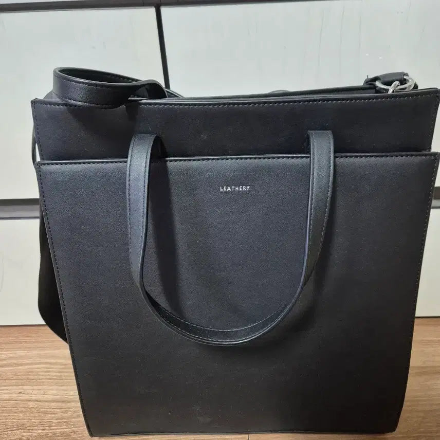 [BUNJANG] LEATHERY Black Tote Shoulder Bag / LEATHERY 블랙 토트백 숄더백