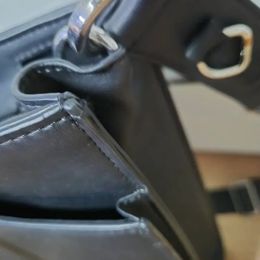 [BUNJANG] LEATHERY Black Tote Shoulder Bag / LEATHERY 블랙 토트백 숄더백