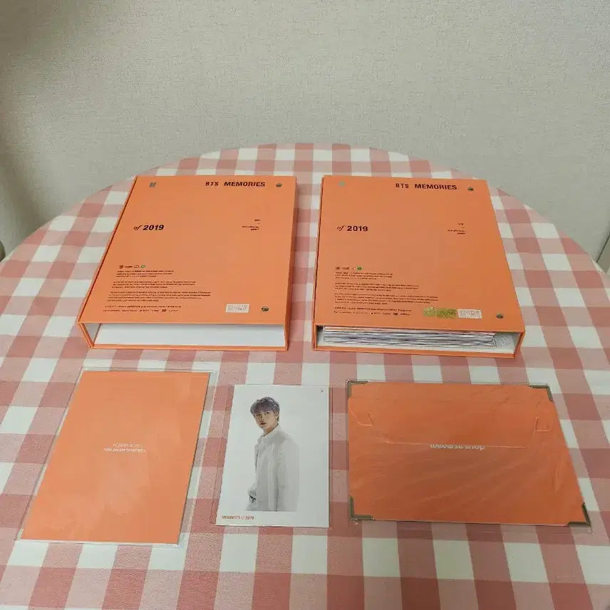 [BUNJANG] BTS Suga Memories 2019 DVD Photocard Bundle Set / BTS 2019 메모리즈 DVD (슈가 포카+바인더 2개+특전액자)