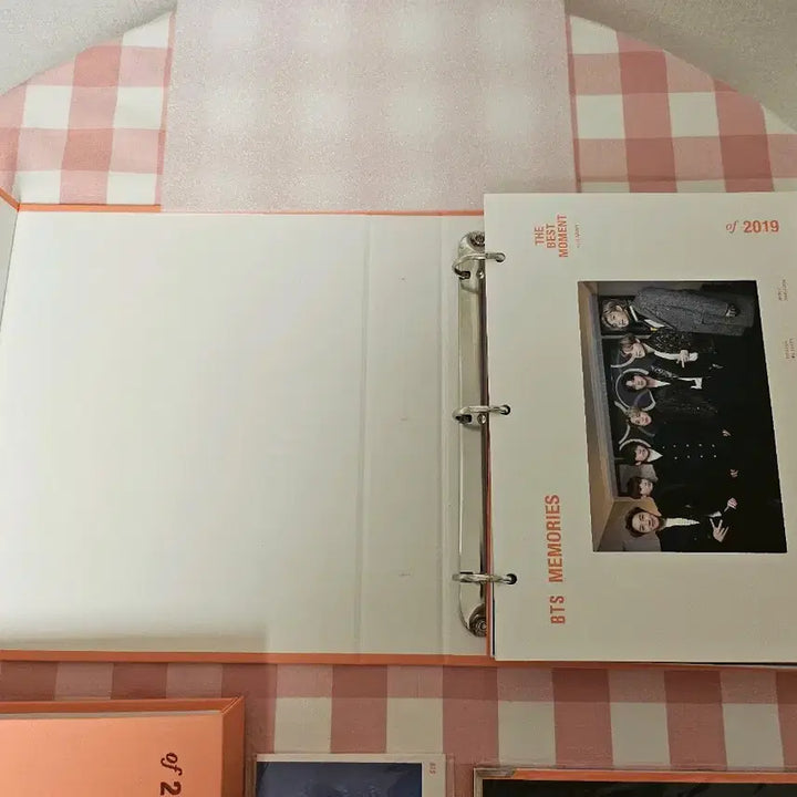 [BUNJANG] BTS Suga Memories 2019 DVD Photocard Bundle Set / BTS 2019 메모리즈 DVD (슈가 포카+바인더 2개+특전액자)
