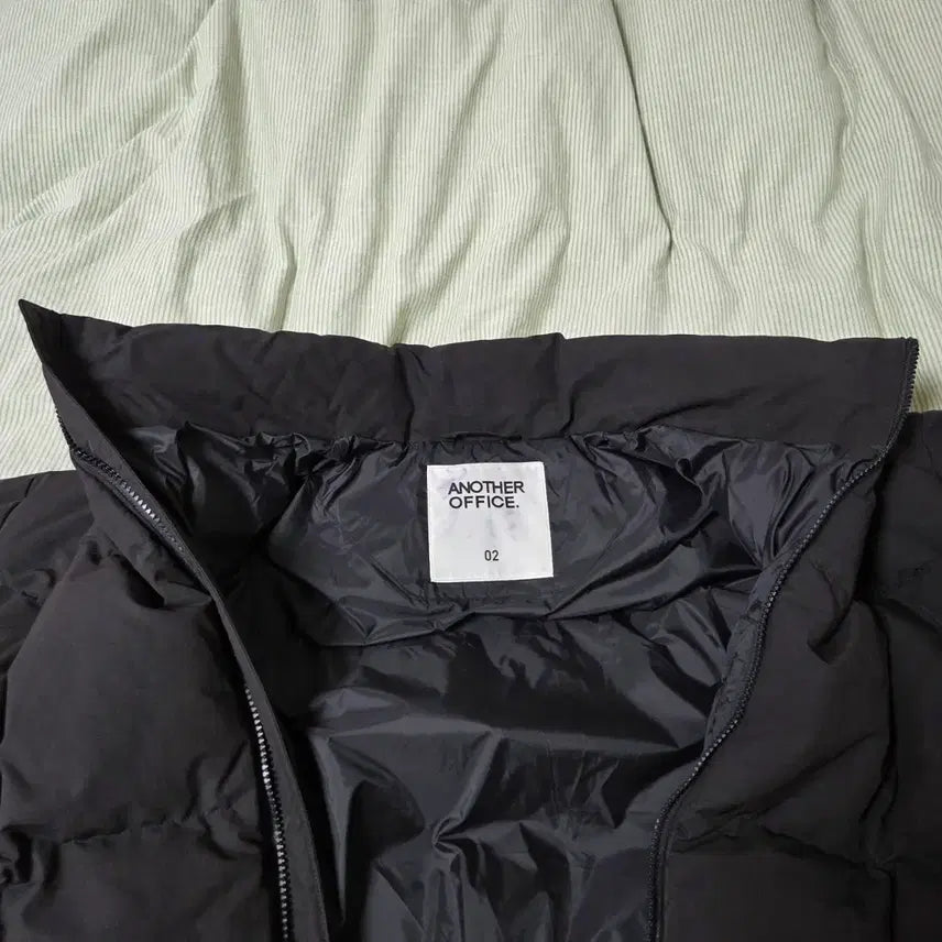 [BUNJANG] Another Office Balloon Down Puffer Jacket (Size 2) Black / 어나더오피스 벌룬 다운 푸퍼 자켓 2(100) 블랙 / 패딩 파카