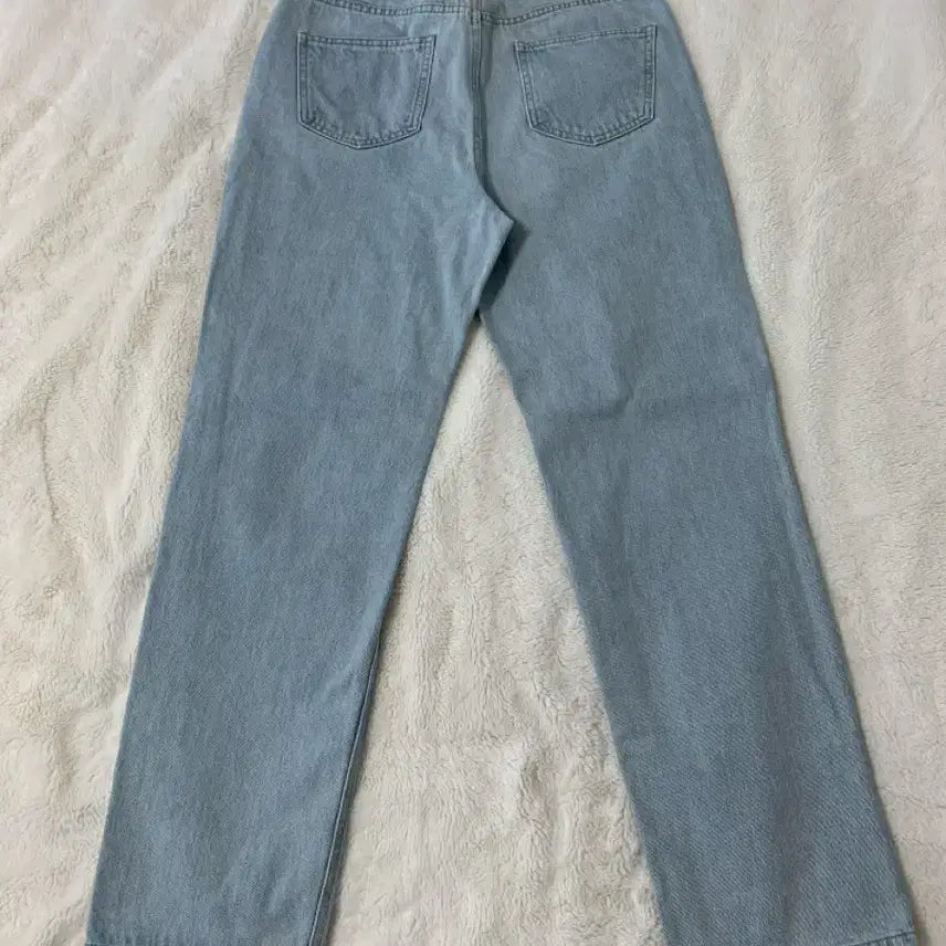 [BUNJANG] AMOMENTO Regular Denim Pants (Light Blue) / 아모멘토 레귤러 데님 팬츠(라이트블루)