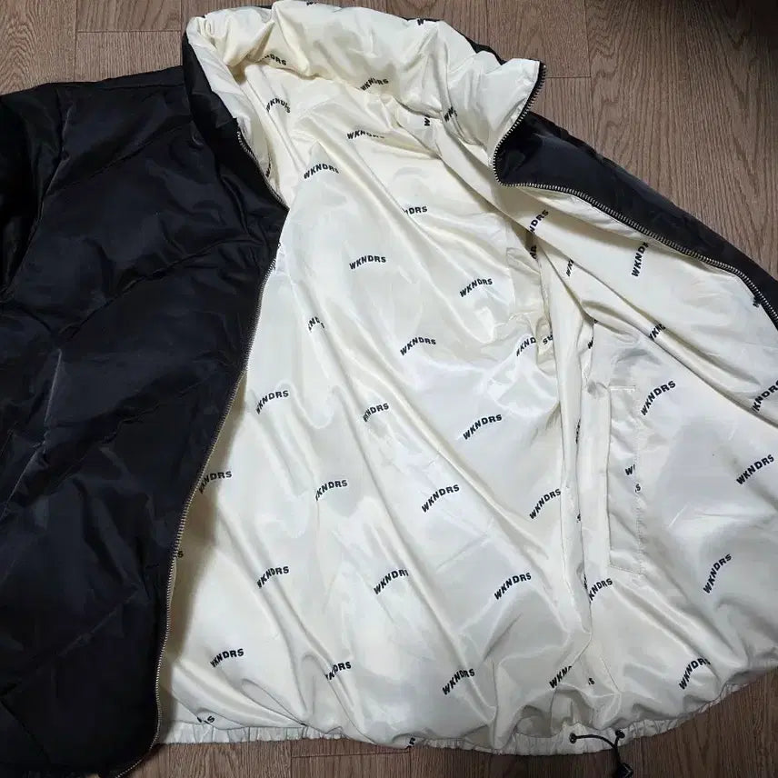 [BUNJANG] WKNDRS Reversible Black Padded Jacket / WKNDRS 리버시블 검정색 패딩 점퍼