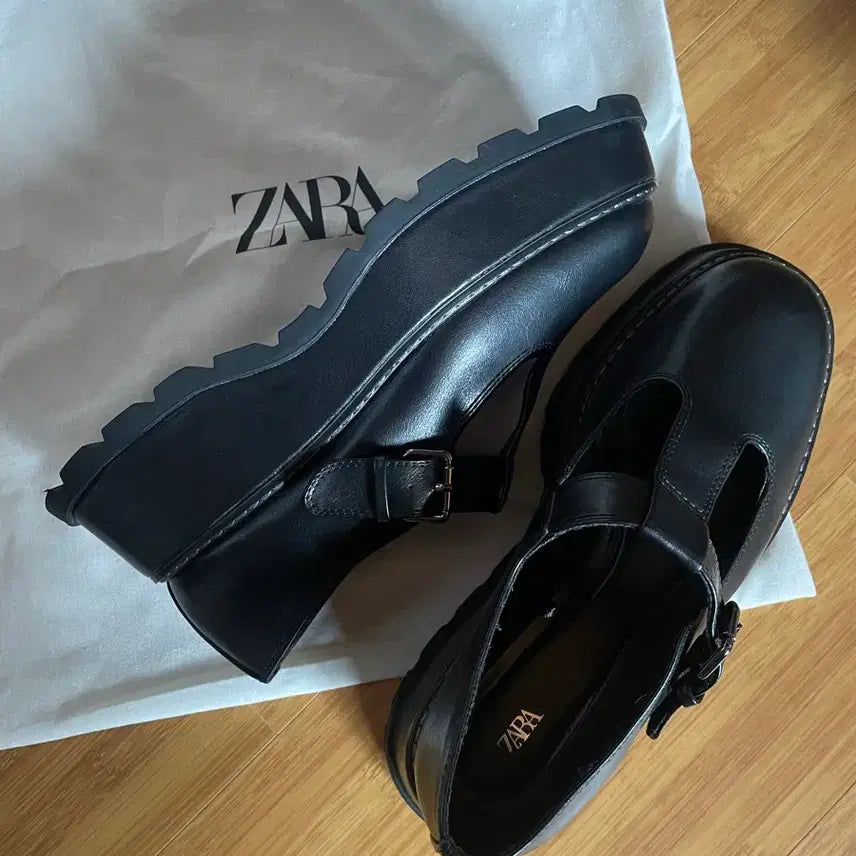 [BUNJANG] ZARA Mary Jane Flats (Size 37) / 자라 ZARA 메리제인 37(240)
