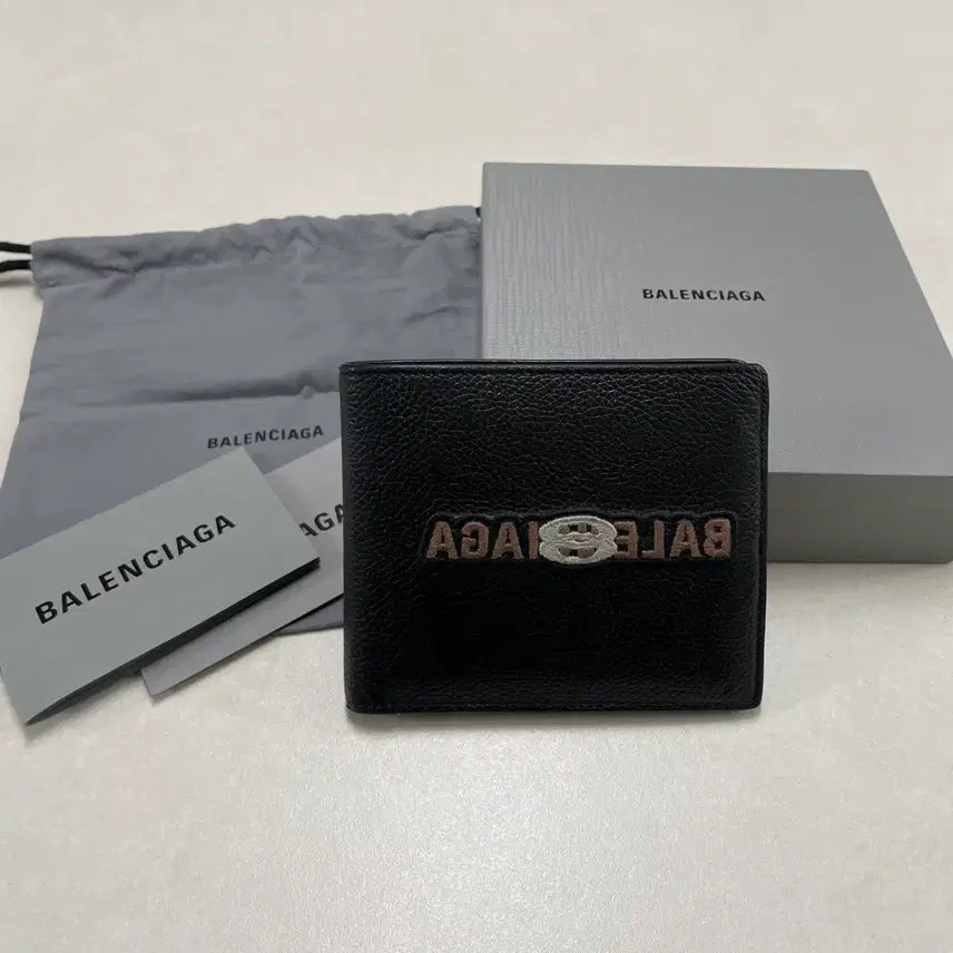 [BUNJANG] Balenciaga Cash Square Folded Wallet Black / 발렌시아가 캐쉬 스퀘어 폴디드 지갑 블랙
