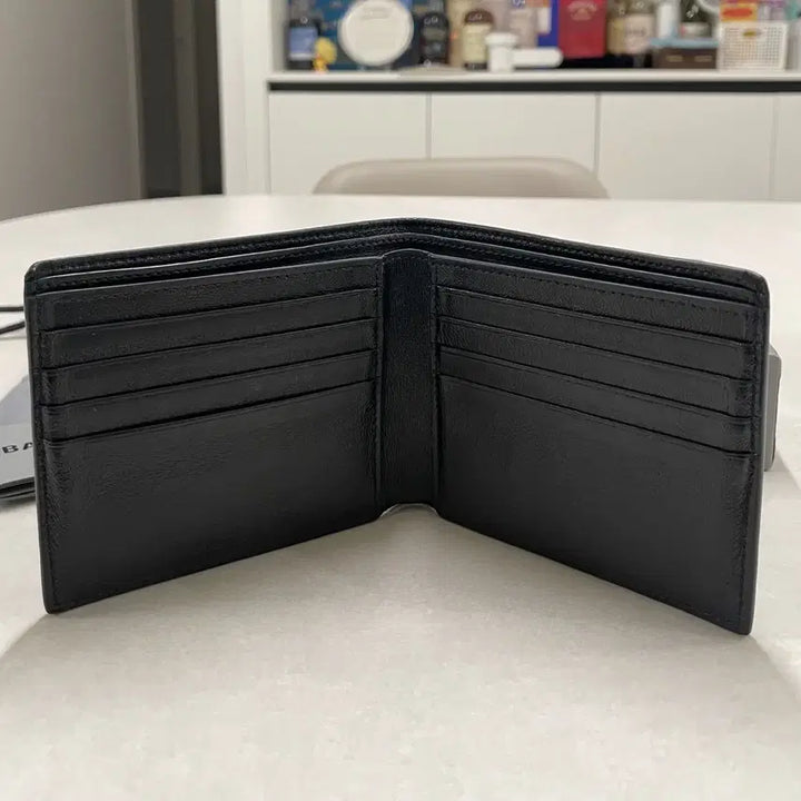 [BUNJANG] Balenciaga Cash Square Folded Wallet Black / 발렌시아가 캐쉬 스퀘어 폴디드 지갑 블랙