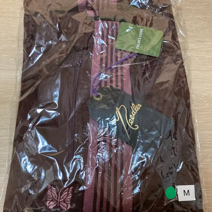 [BUNJANG] Needles x Freaks Store Track Pants Poly Smooth M / 새상품) 니들스 프릭스스토어 트랙 팬츠 폴리 스무스 M