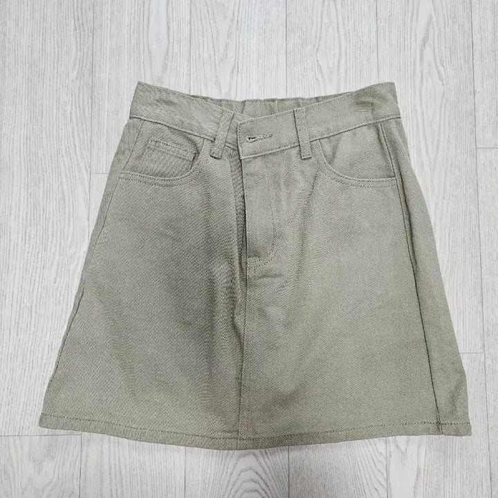 [SOLD OUT] 피치모드 뒷밴딩 A라인 스커트 (카키 M)