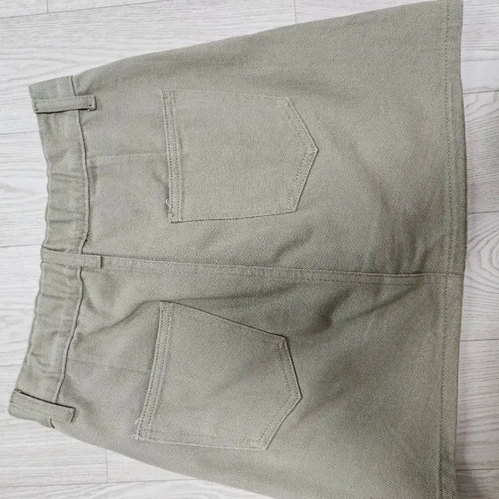 [SOLD OUT] 피치모드 뒷밴딩 A라인 스커트 (카키 M)