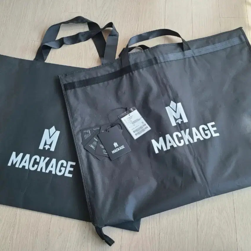 [BUNJANG] Mackage Dixon Silver Fur / 맥케이지 딕슨 실버퍼