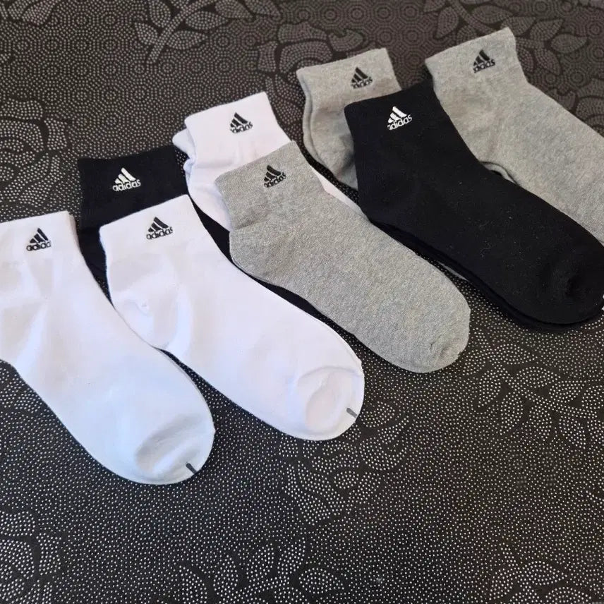 [BUNJANG] Adidas Embroidered Socks (Unisex) / 아디다스 자수 단목 양말 (남성.여성)