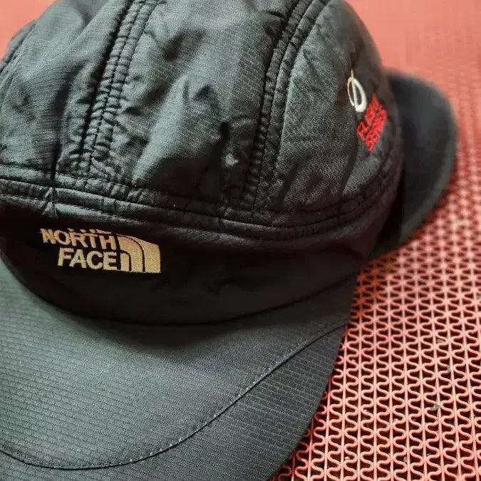 [BUNJANG] The North Face Flight Series Earflap Hat / 노스페이스 플라이트시리즈 귀달이 모자