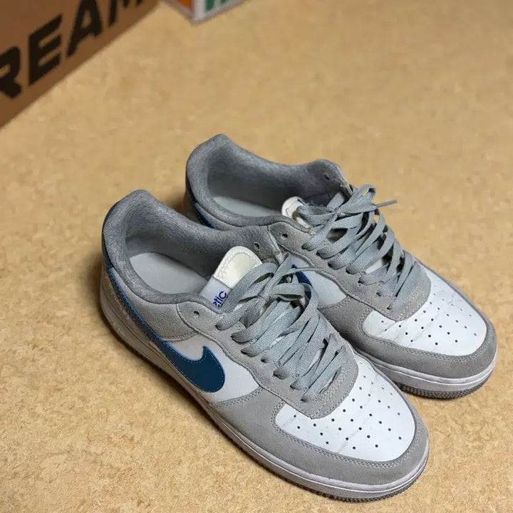 [BUNJANG] Nike Air Force 1 Light Smoke Grey Midnight Navy Sneakers / 나이키 라이트 스모크 그레이 미드나잇 네이비 275