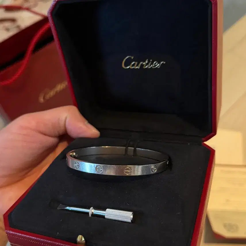 [BUNJANG] Love Bracelet White Gold (Size 20) / 러브팔찌 화이트골드 20호