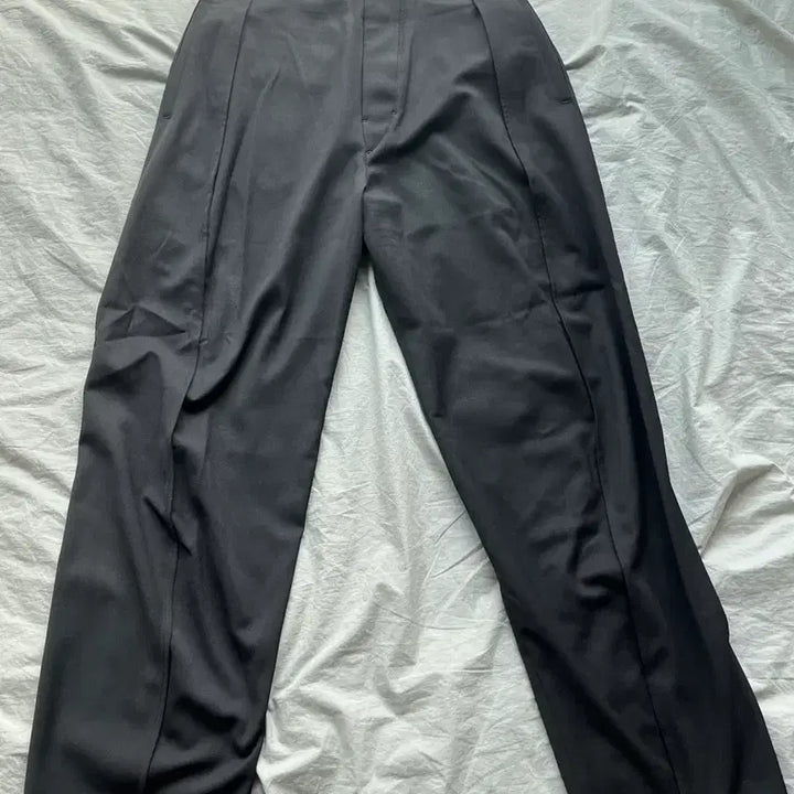 [BUNJANG] NMIXX EE Pants M / 누마레 ee 팬츠 m