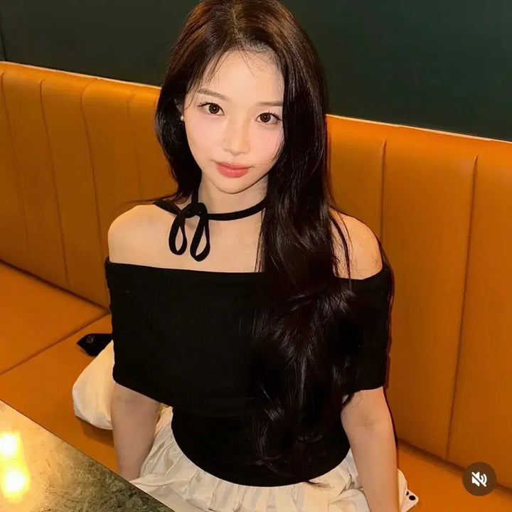 [BUNJANG] Yerin Off-Shoulder Top (Black) / [새상품] 인플루언서 예린님 자체제작 오프숄더 블랙 컬러